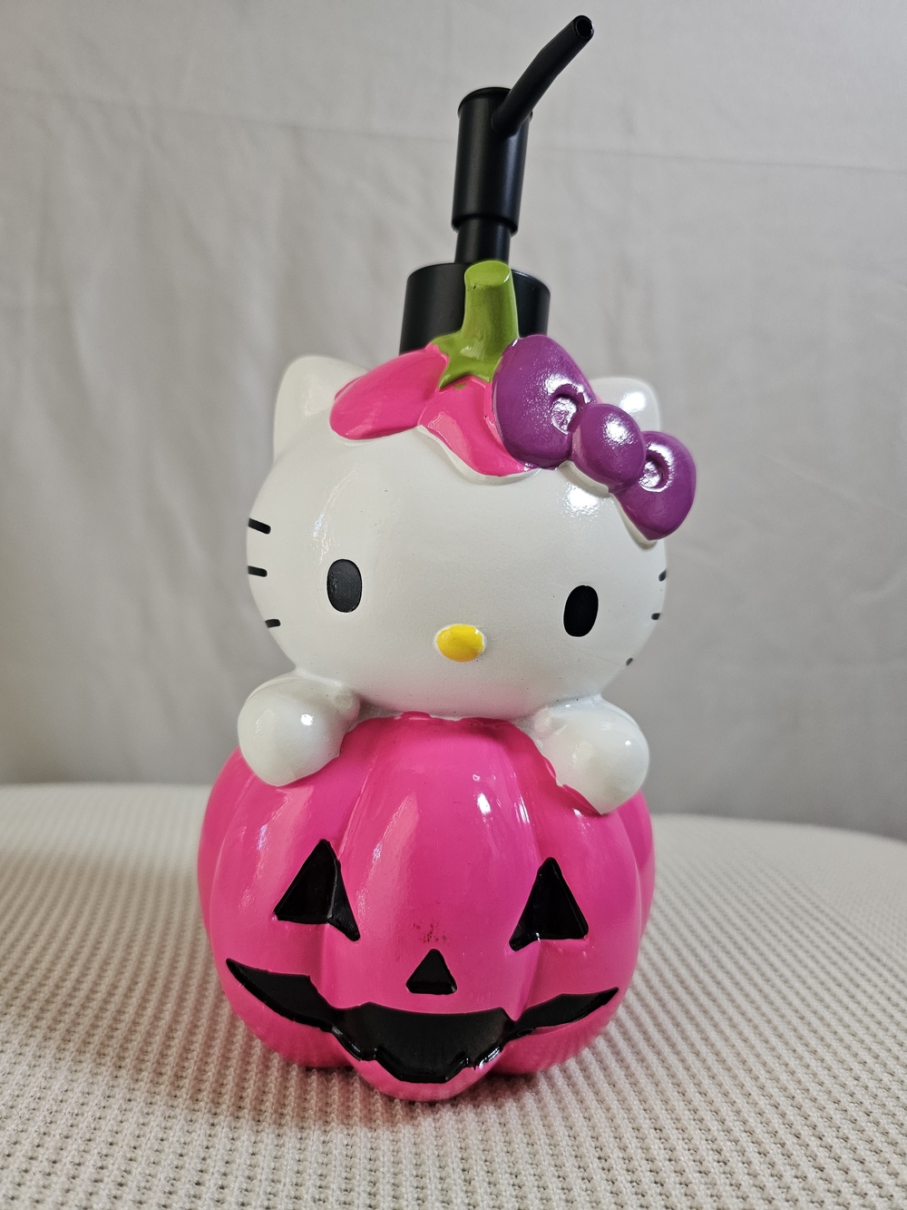 Sanrio Pink Pumpkin Hello Kitty Halloween Soap Lotion Pump Dispenser